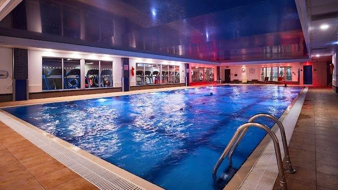 Best Public Swimming Pools in Bath, England